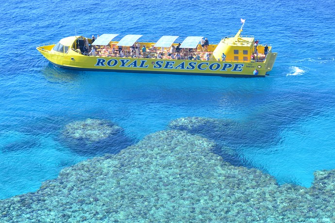 Royal seascope submarine (3)