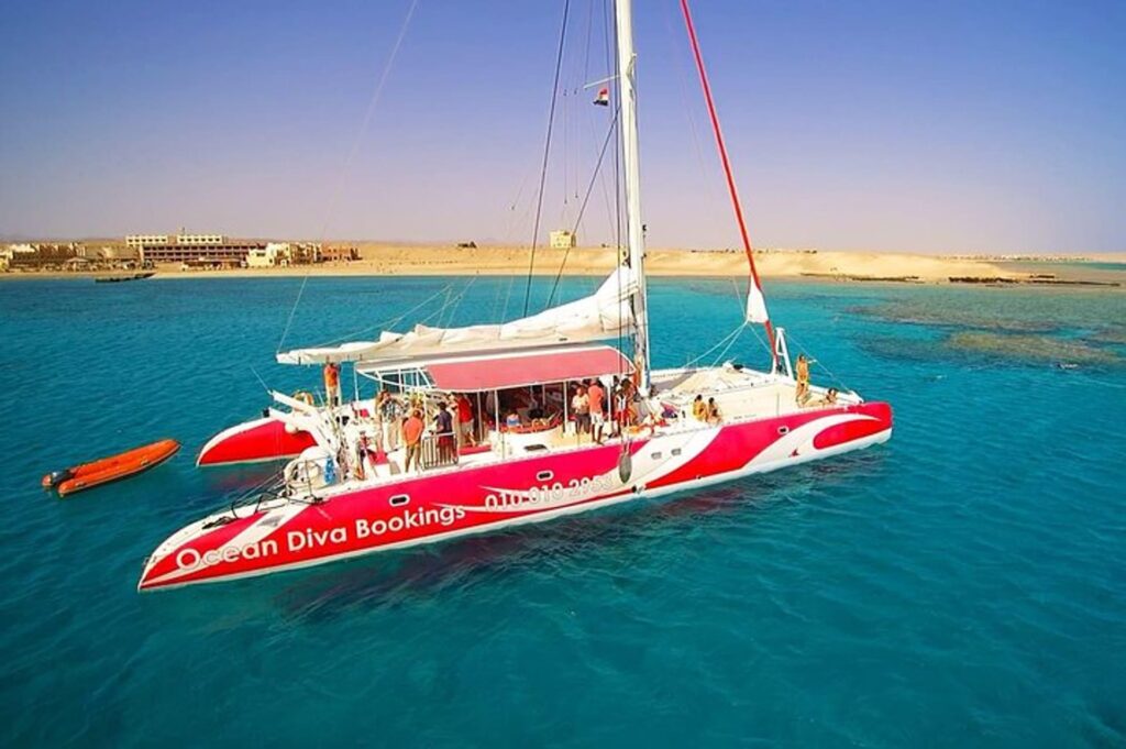 ff72861e-1c47-4044-a6e8-95f9baaba98d_catamaran-sailing-tour-xlarge
